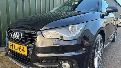 Occasion 2014 Audi A1 Admired Hatchback | € 11.000 (Goede deal)