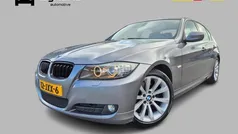 Grijs Gebruikt 2009 BMW 325 Sedan | € 7.995 (Eerlijke prijs)