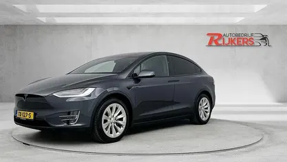 Grijs Occasion 2018 Tesla Model X SUV | € 34.995 (Goede deal)