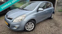 Blauw (metallic) Gebruikt 2011 Hyundai i20 Hatchback | € 3.499 (Eerlijke prijs)