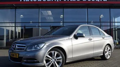 Grijs (metallic) Occasion 2013 Mercedes C180 Avantgarde Sedan | € 10.950 (Eerlijke prijs)