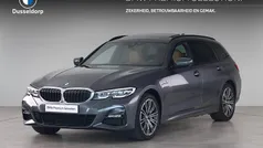 Grijs Gebruikt 2021 BMW 330e Executive Sedan | € 36.450 (Eerlijke prijs)