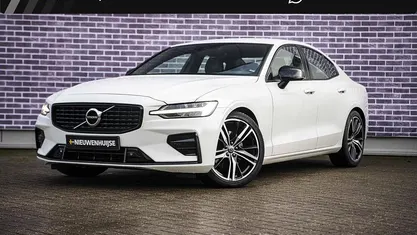 Wit Gebruikt 2021 Volvo S60 R-Design Sedan | € 27.899 (Goede deal)