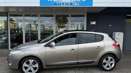 Occasion Renault Mégane III Business 110 PK (80 kW) 2009 Beige Hatchback