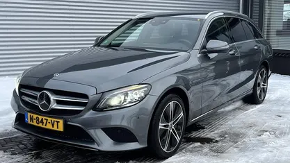 Grijs Occasion 2022 Mercedes C300 Stationwagen | € 19.985 (Super prijs)