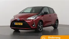 Rood Gebruikt 2019 Toyota Yaris Hybrid Hatchback | € 18.830 (Eerlijke prijs)
