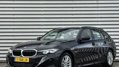 Zwart Gebruikt 2023 BMW 320e Basis Stationwagen | € 35.840 (Eerlijke prijs)