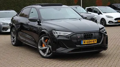 Zwart (metallic) Occasion 2021 Audi e-tron Sportback S-Line SUV | € 42.950 (Eerlijke prijs)
