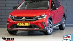 Rood, metallic lak Gebruikt 2022 VW Taigo Business SUV | € 24.950 (Eerlijke prijs)