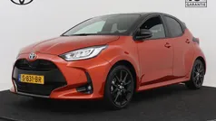 Oranje Gebruikt 2023 Toyota Yaris Hybrid Executive Hatchback | € 26.950 (Eerlijke prijs)