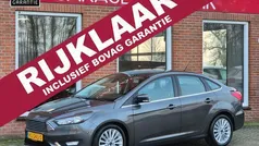 Grijs Gebruikt 2015 Ford Focus Titanium Sedan | € 9.500 (Eerlijke prijs)
