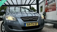 Blauw Gebruikt 2007 Kia Ceed Hatchback | € 2.200 (Eerlijke prijs)
