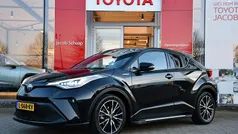 Zwart (metallic) Gebruikt 2020 Toyota C-HR Executive SUV | € 23.999 (Eerlijke prijs)