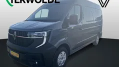 Stadsgrijs kpw Gebruikt 2024 Renault Master Van | € 33.900 (Eerlijke prijs)