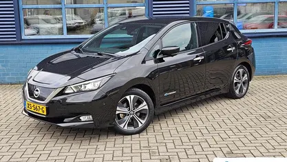 Zwart Occasion 2019 Nissan Leaf Tekna Hatchback | € 12.895 (Eerlijke prijs)