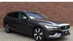 Gebruikt 2024 Volvo V60 Stationwagen | € 56.170 (Eerlijke prijs)