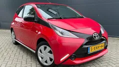 Gebruikt 2014 Toyota Aygo X-play Hatchback | € 5.495 (Eerlijke prijs)