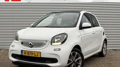 Wit Gebruikt 2019 Smart ForFour Electric Drive Hatchback | € 7.948 (Eerlijke prijs)