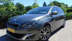 Grijs Gebruikt 2017 Peugeot 308 Premium Stationwagen | € 7.900 (Goede deal)