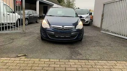 Occasion Opel Corsa Essentia 86 PK (63 kW) 2011 Blauw Sedan