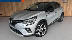 Grijs Gebruikt 2022 Renault Captur Intens SUV | € 23.950 (Eerlijke prijs)