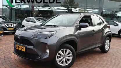 Occasion Toyota Yaris Cross Comfort 116 PK (85 kW) 2023 Grijs SUV