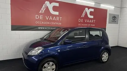 Occasion Daihatsu Sirion 87 PK (63 kW) 2007 Blauw Hatchback