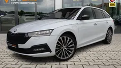 Wit Gebruikt 2021 Skoda Octavia SportLine Stationwagen | € 23.900 (Eerlijke prijs)