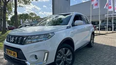 Gebruikt 2022 Suzuki Vitara SUV | € 23.995 (Eerlijke prijs)