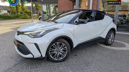 Occasion 2020 Toyota C-HR Executive SUV | € 25.450 (Eerlijke prijs)