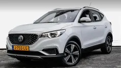 Wit Gebruikt 2020 MG ZS Luxury Sedan | € 12.850 (Eerlijke prijs)