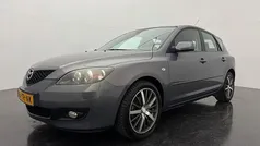 Grijs Gebruikt 2007 Mazda 3 Inclusive Hatchback | € 2.745 (Eerlijke prijs)