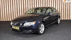 Blauw, metallic lak Gebruikt 2008 Volvo S80 Summum Sedan | € 12.950 (Eerlijke prijs)