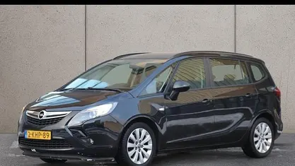 Zwart Occasion 2013 Opel Zafira Tourer MPV | € 9.445 (Eerlijke prijs)