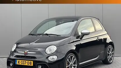 Zwart, metallic lak Gebruikt 2017 Abarth 595 Turismo Hatchback | € 16.950 (Eerlijke prijs)