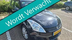 Zwart Gebruikt 2013 Suzuki Swift Hatchback | € 5.245 (Eerlijke prijs)