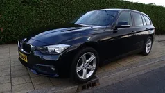 Zwart Gebruikt 2015 BMW 318 Luxury Line Stationwagen | € 12.950 (Eerlijke prijs)