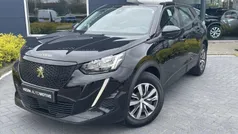 Zwart Gebruikt 2021 Peugeot 2008 Active SUV | € 17.495 (Goede deal)