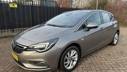 Occasion 2017 Opel Astra Innovation Hatchback | € 8.950 (Super prijs)