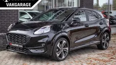 Zwart, metallic lak Gebruikt 2023 Ford Puma ST-Line X SUV | € 26.900 (Eerlijke prijs)