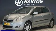 Grijs Gebruikt 2010 Toyota Yaris Hatchback | € 6.950 (Eerlijke prijs)