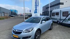 Grijs, metallic lak Gebruikt 2016 Opel Insignia Innovation Stationwagen | € 10.950 (Eerlijke prijs)