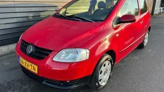 Rood Gebruikt 2007 VW Fox Trendline Hatchback | € 1.195 (Eerlijke prijs)