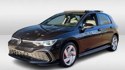 Gebruikt 2022 VW Golf VIII GTE Hatchback | € 27.450 (Eerlijke prijs)