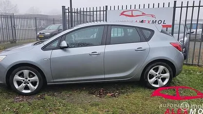 Gebruikt 2010 Opel Astra Edition Hatchback | € 4.450 (Eerlijke prijs)