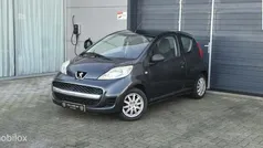 Grijs Gebruikt 2011 Peugeot 107 Hatchback | € 2.199 (Eerlijke prijs)
