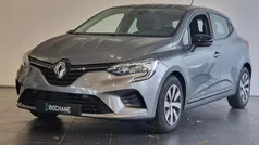 Gebruikt 2022 Renault Clio V Equilibre Hatchback | € 17.145 (Eerlijke prijs)