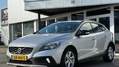 Gebruikt 2014 Volvo V40 CC Summum Stationwagen | € 6.950 (Eerlijke prijs)