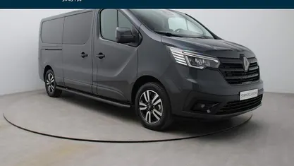 Grijs Gebruikt 2024 Renault Trafic MPV | € 35.149 (Eerlijke prijs)