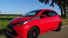 Gebruikt 2014 Toyota Aygo X-play Hatchback | € 6.995 (Eerlijke prijs)